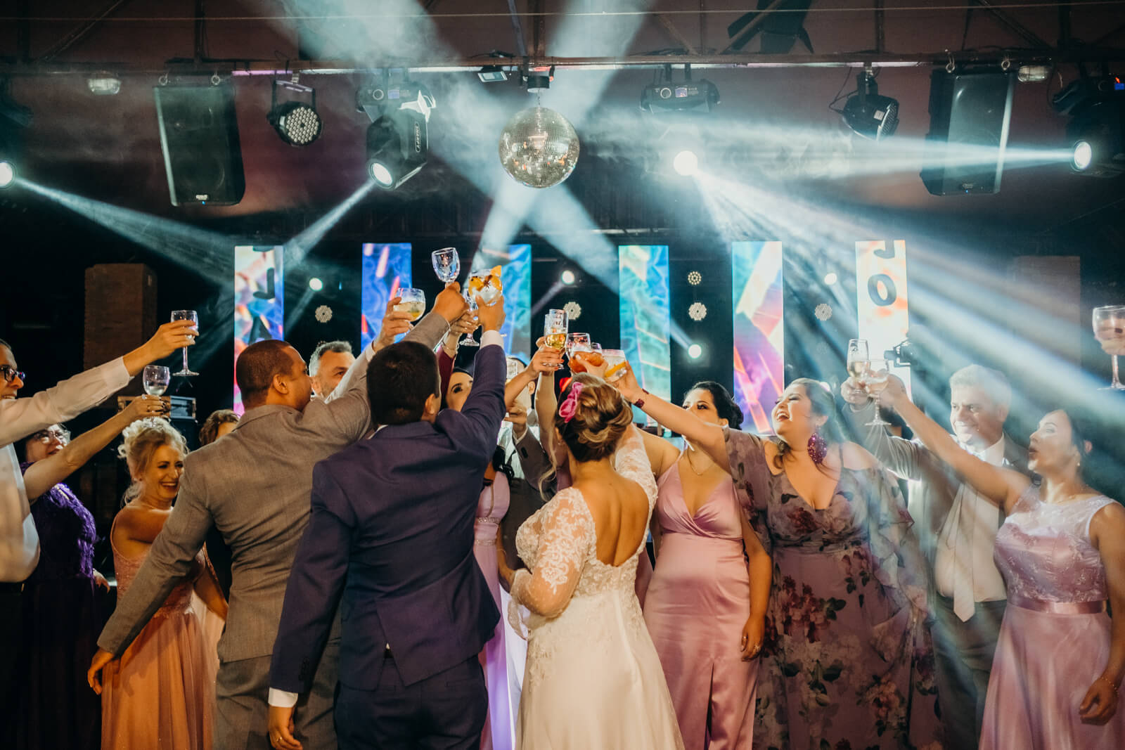 Iluminação-de-pista-de-dança-1